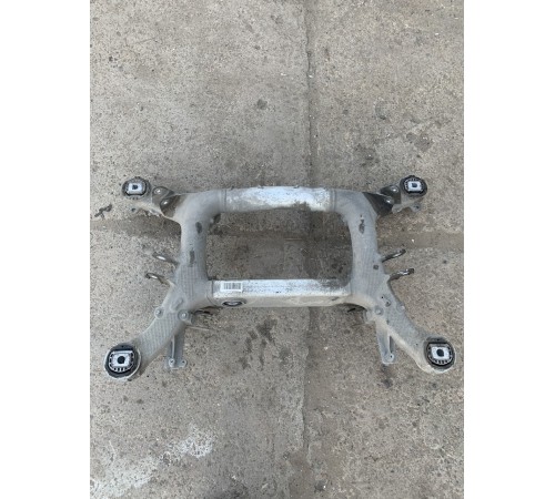 Подрамник задний