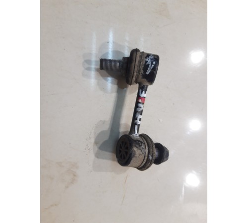 Стойка стабилизатора (задняя, левая)