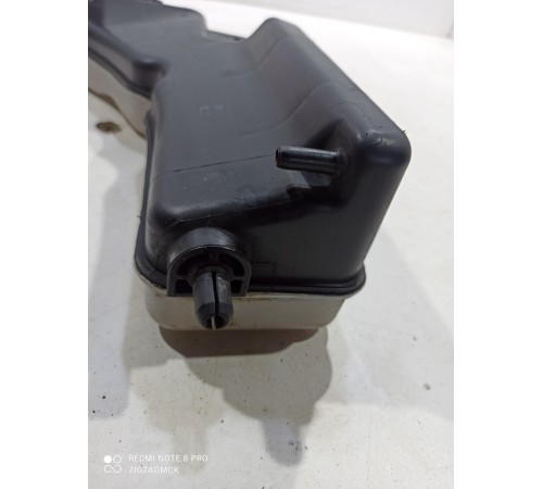 Бачок охлаждающей жидкости