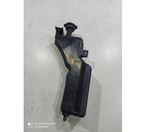 Бачок охлаждающей жидкости