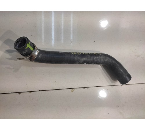 Патрубок системы охлаждения