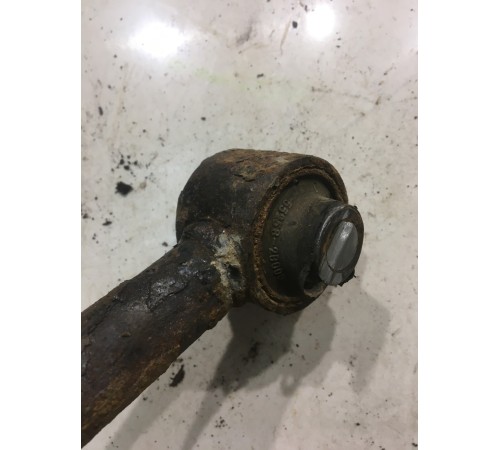 Рычаг подвески (задний, правый)