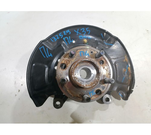 Кулак поворотный передний левый