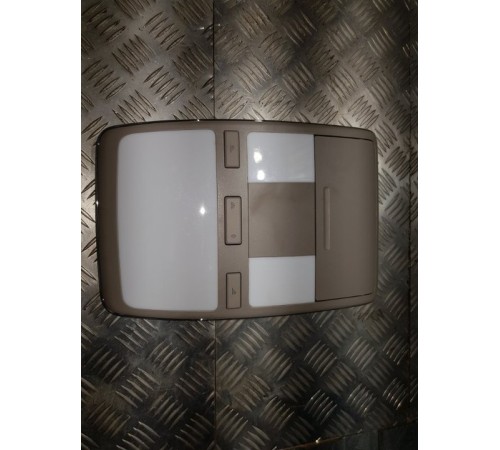 Плафон подсветки салона