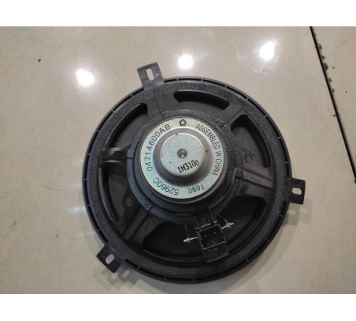 Динамик двери (передний, правый)