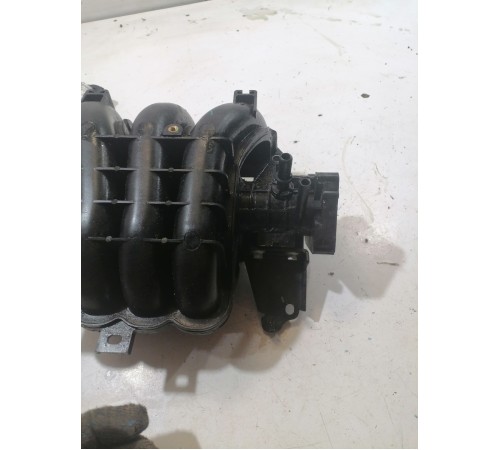 Впускной коллектор