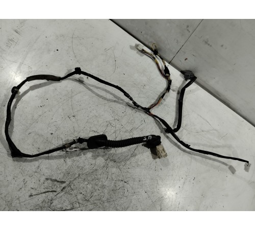 Электропроводка двери (задняя правая)