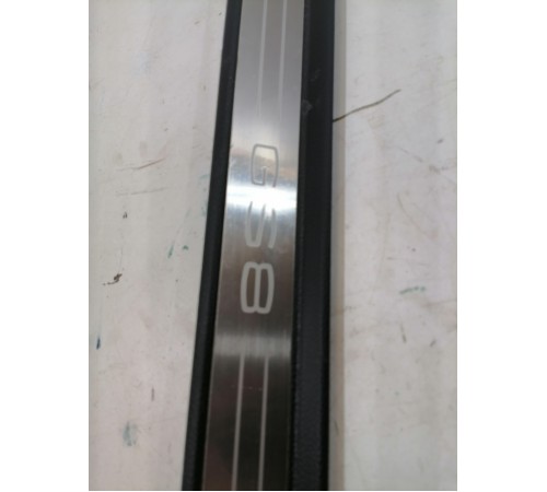 Накладка порога передняя правая