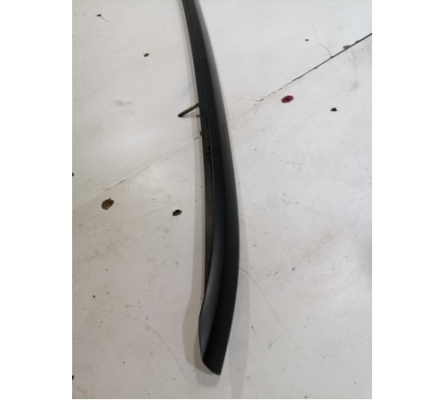 Рейлинг крыши (правый)