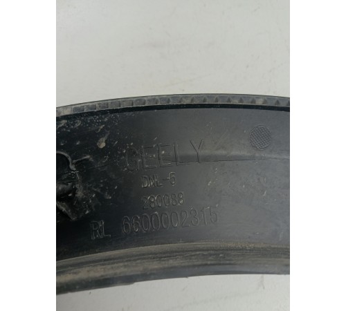 Накладка крыла задняя левая