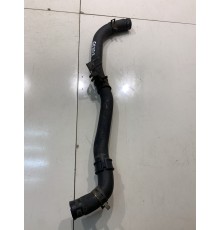 Патрубок системы охлаждения