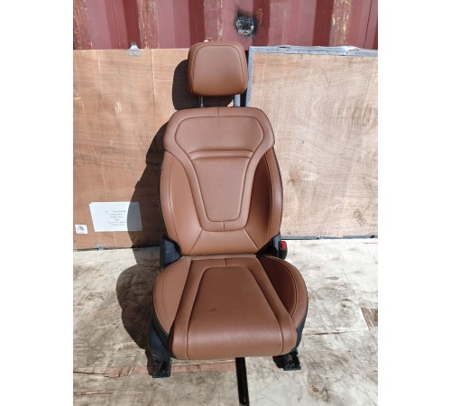 Сиденье переднее правое