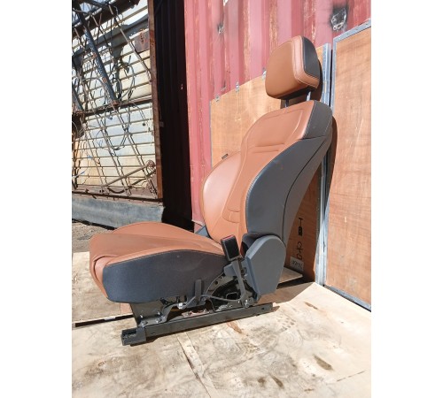 Сиденье переднее правое