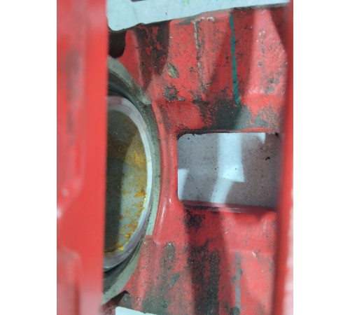 Суппорт передний левый