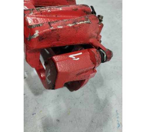 Суппорт передний левый