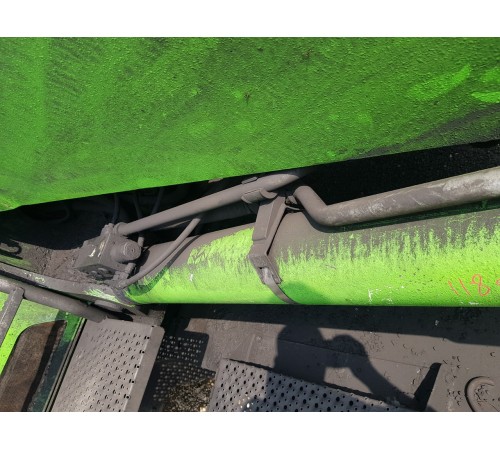 Амортизатор гидравлический внутренней оси выноса правый