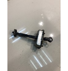 Ограничитель двери (передний, правый)