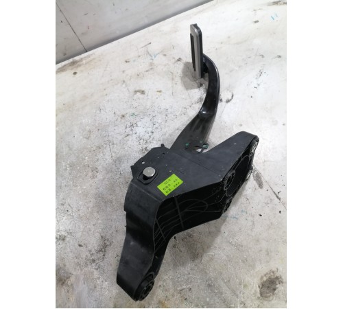 Педаль тормоза