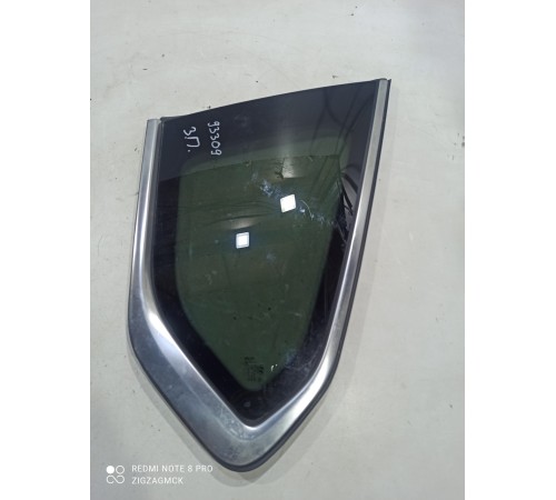 Глухое стекло(заднее правое)