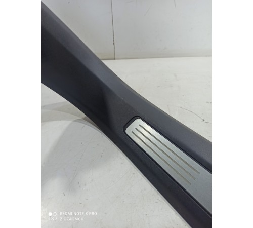 Накладка порога (передняя левая)