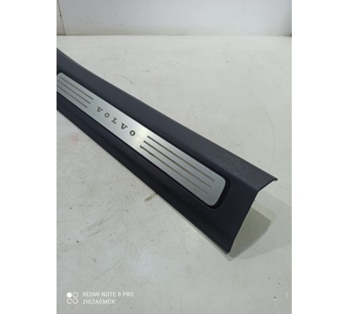 Накладка порога (передняя левая)