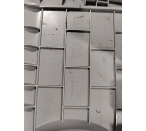 Обшивка центральной стойки правая верхняя