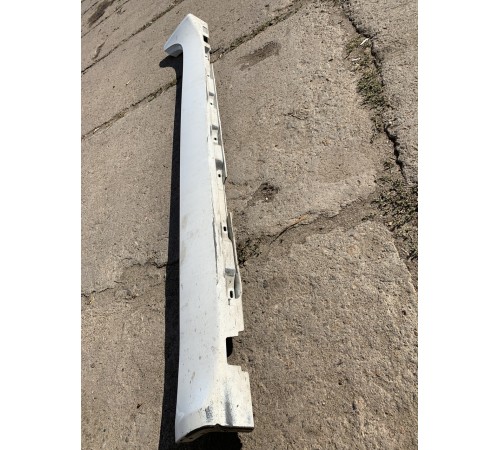 Накладка порога (левая)