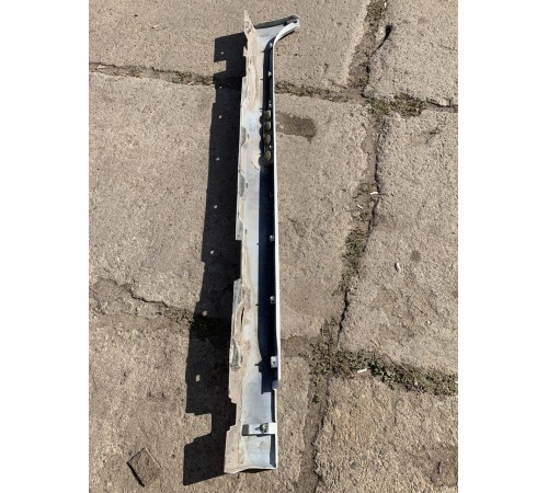 Накладка порога (левая)