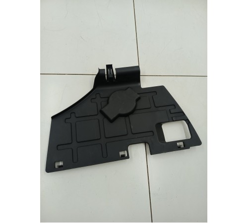 Накладка торпедо нижняя внутренняя