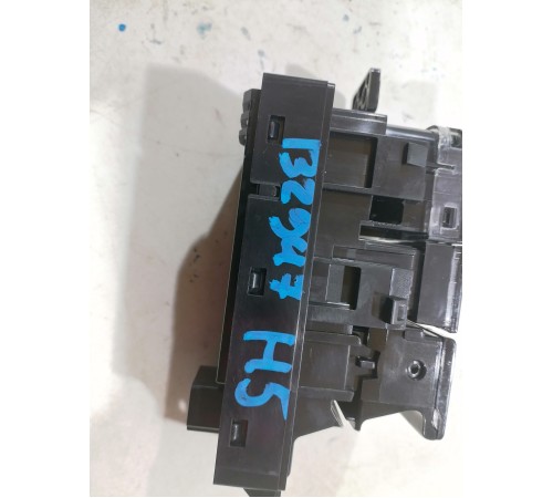 Кнопка многофункциональная,ручного тормоза