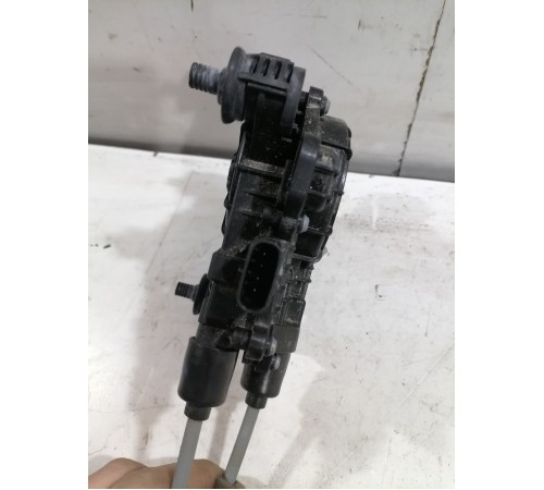 Замок двери задний правый