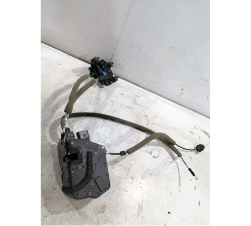 Замок двери задний правый