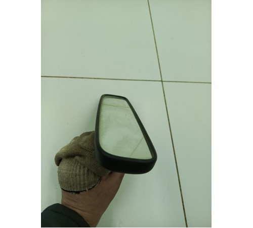 Зеркало заднего вида салонное