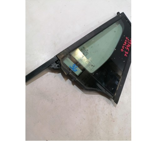 Форточка задняя левая