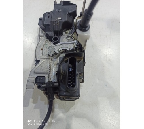 Замок двери (задний левый)