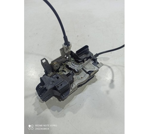 Замок двери (задний левый)