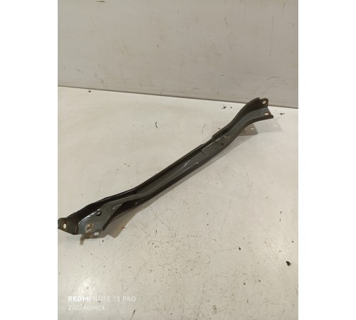 Кронштейн передней панели под фару