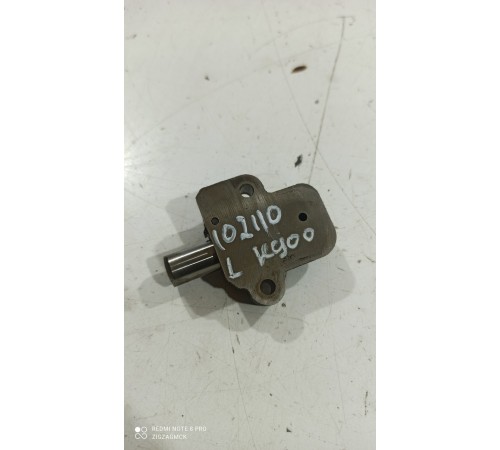 Натяжитель цепи левый