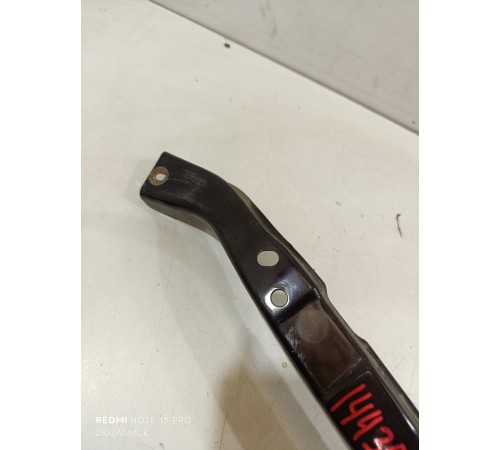 Кронштейн передней панели под фару