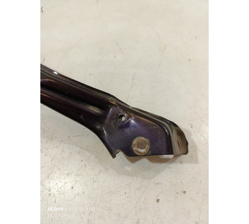 Кронштейн передней панели под фару