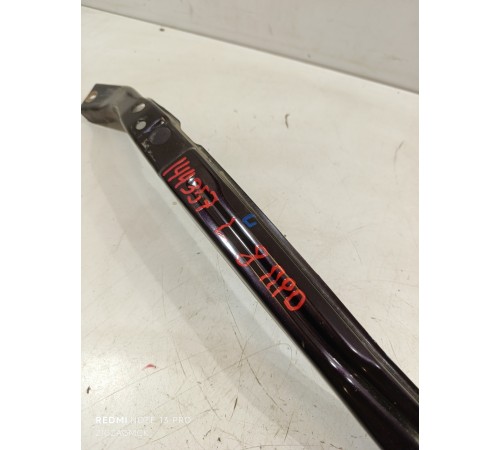 Кронштейн передней панели под фару