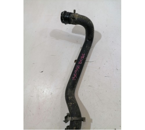 Патрубок системы охлаждения