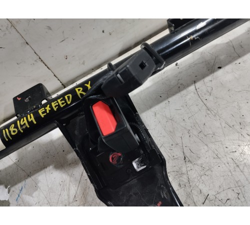 Кронштейн крепление заднего ряда сидений