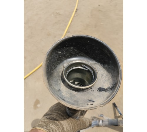 Горловина топливного бака