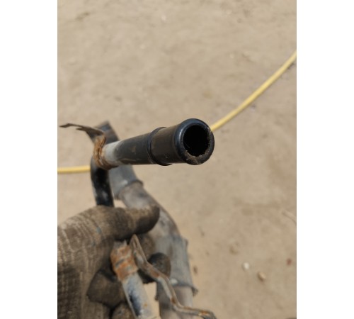 Горловина топливного бака