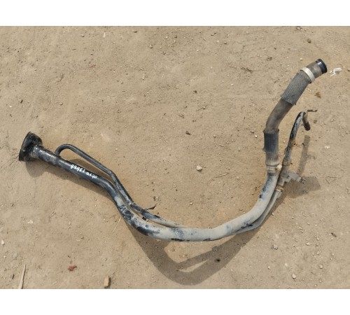 Горловина топливного бака