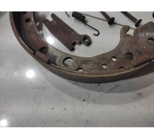 Комплект тормозных колодок задних