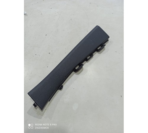 Обшивка стойки (передняя правая)