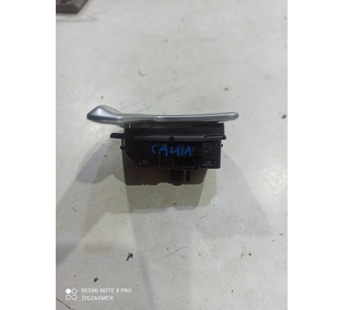 Подрулевой переключатель скоростей (лепесток) левый