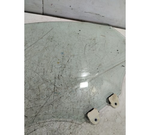 Стекло двери переднее правое